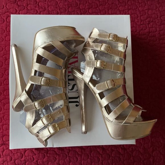 JustFab Women’s Gold Heels Worn only once - Picture 5 of 5